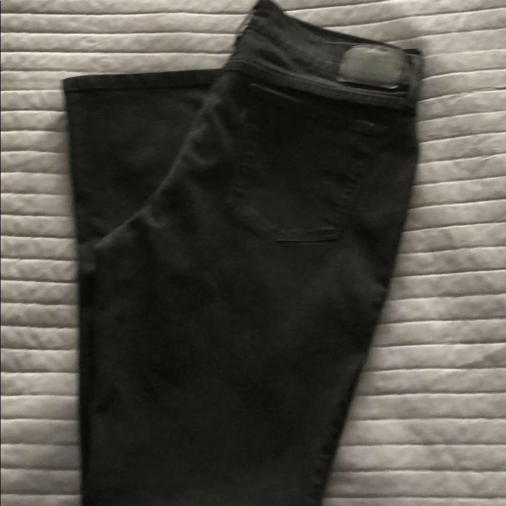 Black Levi’s Jeans